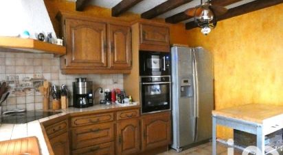 Traditional house 7 rooms of 130 m² in Ollainville (91340)