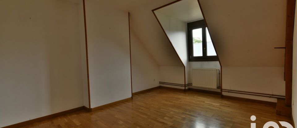 Pavillon 6 pièces de 145 m² à Ferrières (60420)