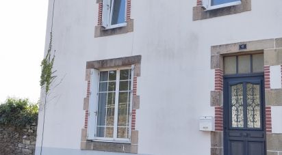 Maison de ville 4 pièces de 77 m² à Carhaix-Plouguer (29270)