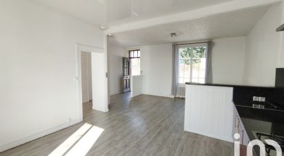 Maison de ville 4 pièces de 77 m² à Carhaix-Plouguer (29270)