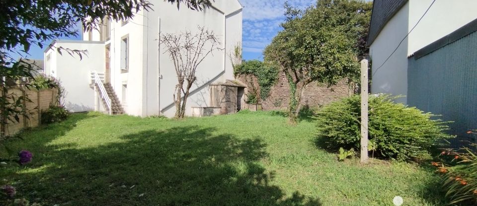 Maison de ville 4 pièces de 77 m² à Carhaix-Plouguer (29270)