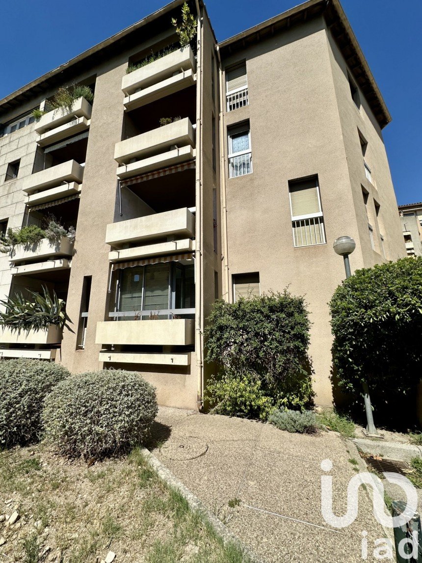 Vente Appartement 74m² 3 Pièces à Avignon (84000) - Iad France