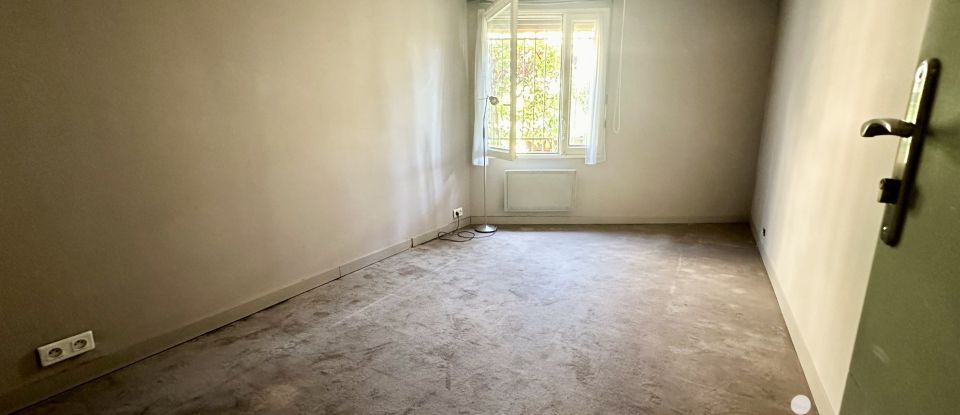 Apartment 3 rooms of 74 m² in Avignon (84000)