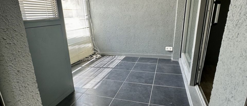 Apartment 3 rooms of 74 m² in Avignon (84000)