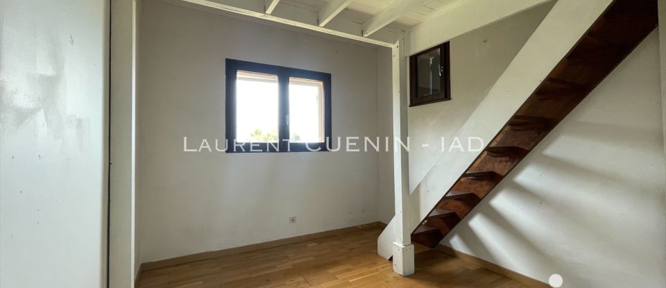 Architect house 6 rooms of 153 m² in Ollioules (83190)