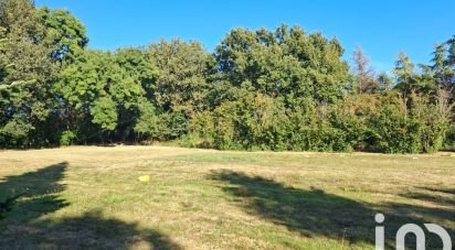 Terrain de 2 327 m² à Montauban (82000)