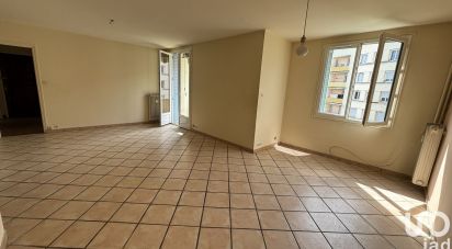 Appartement 4 pièces de 67 m² à Aubenas (07200)