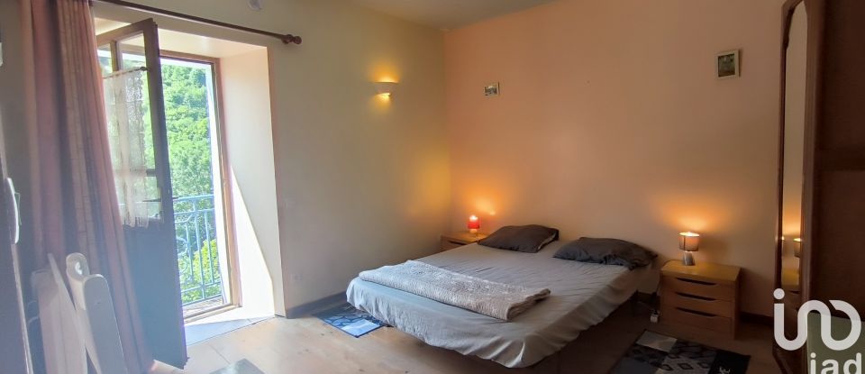 Lodge 5 rooms of 230 m² in GAVARNIE (65120)