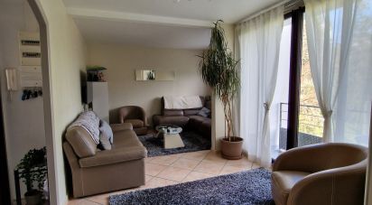 Apartment 3 rooms of 79 m² in Meylan (38240)