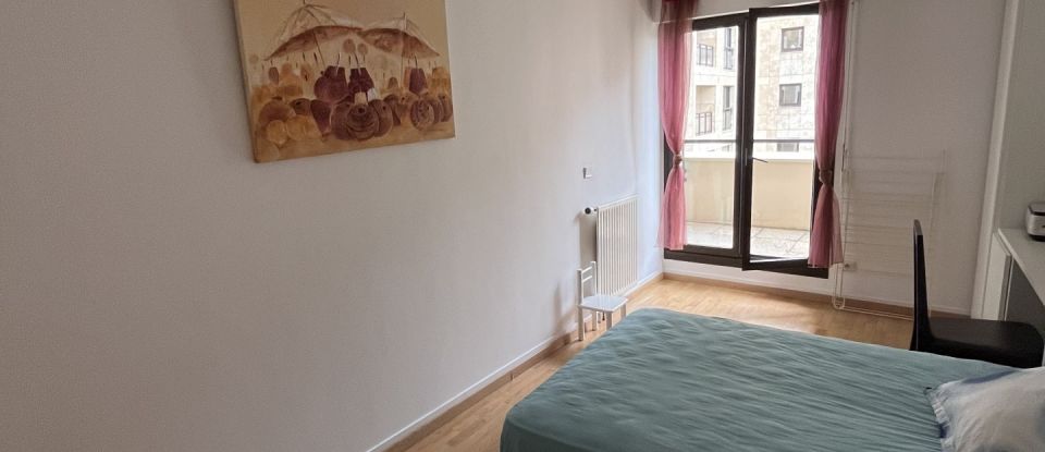 Apartment 3 rooms of 77 m² in Levallois-Perret (92300)