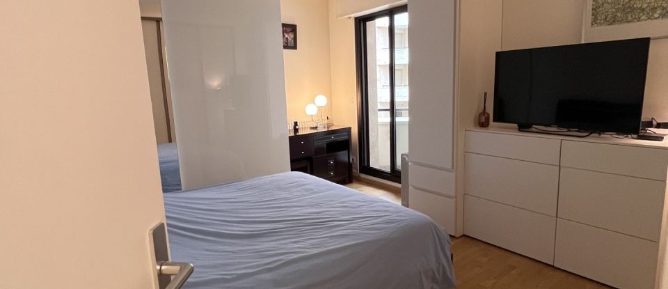 Apartment 3 rooms of 77 m² in Levallois-Perret (92300)