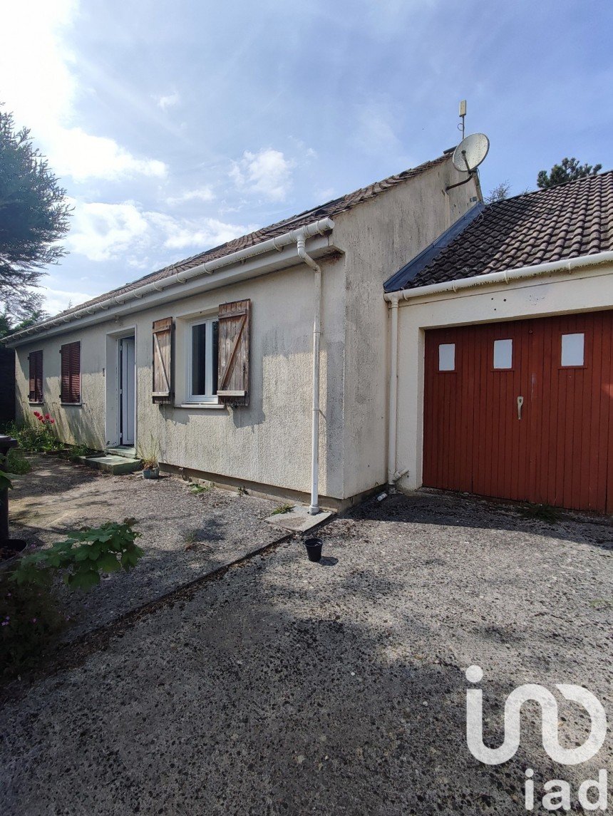 Pavilion 6 rooms of 112 m² in Villiers-Saint-Georges (77560)