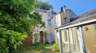 Maison 5 pièces de 185 m² à Argenton-sur-Creuse (36200)