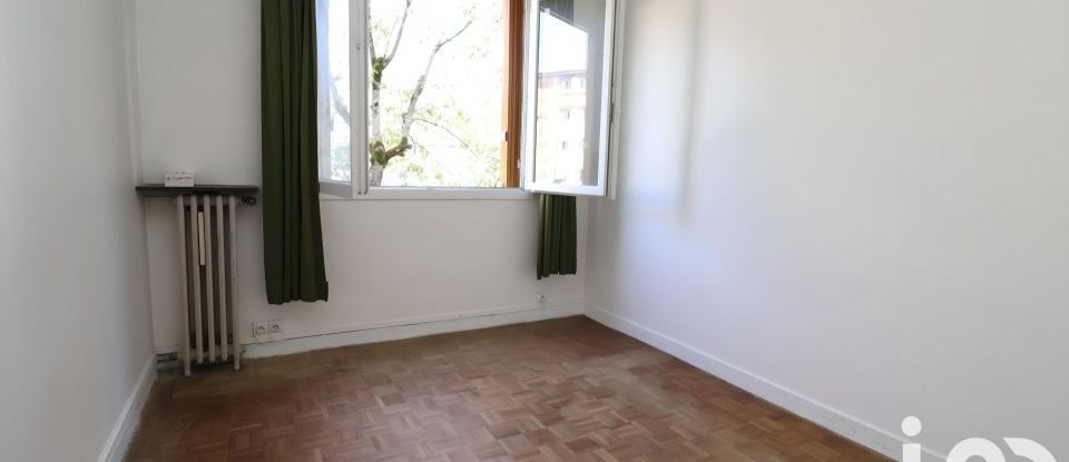 Appartement 5 pièces de 80 m² à Clamart (92140)