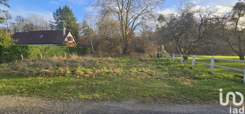 Terrain de 3 650 m² à Les Bordes (45460)