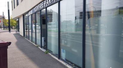 Business premises of 190 m² in Montfermeil (93370)