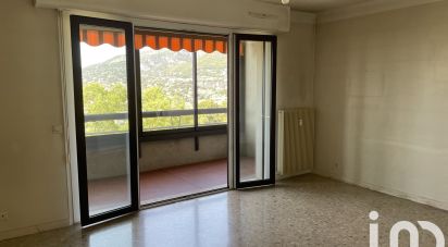 Appartement 3 pièces de 70 m² à Toulon (83000)