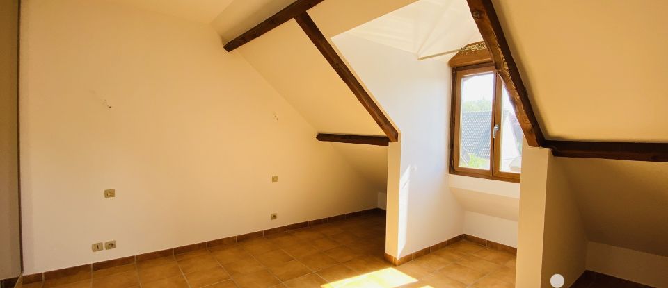 Maison de ville 6 pièces de 182 m² à Le Coudray-Montceaux (91830)