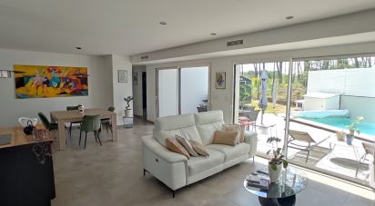 Maison 7 pièces de 152 m² à Belin-Béliet (33830)