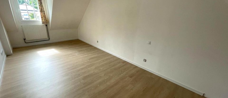 Maison 5 pièces de 88 m² à Ploumagoar (22970)