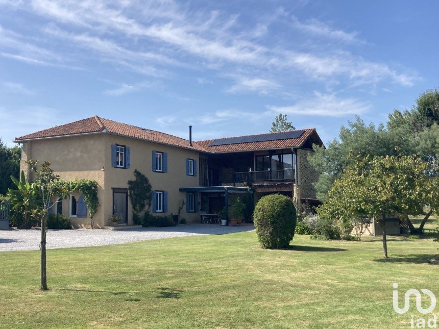 Maison de campagne 6 pièces de 215 m² à Libaros (65330)