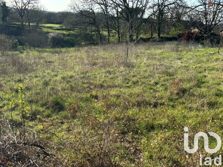 Land of 1,745 m² in Cambes (46100)