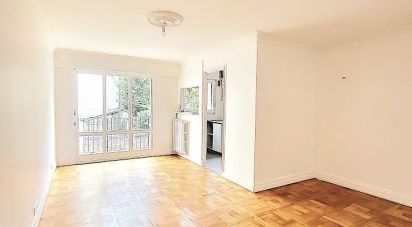 Studio 1 room of 31 m² in Paris (75015)