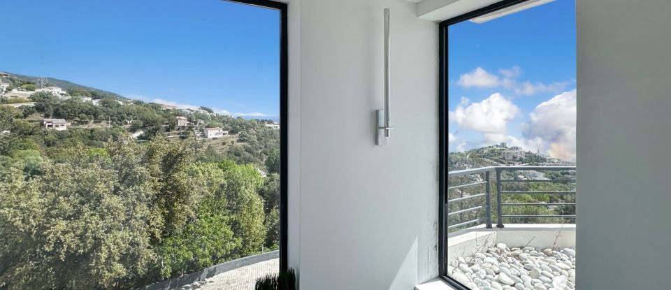 Maison d’architecte 10 pièces de 415 m² à Bastia (20200)