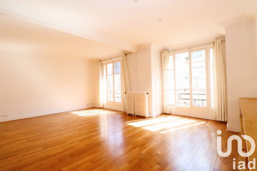 Appartement 3 pièces de 70 m² à Paris (75016)