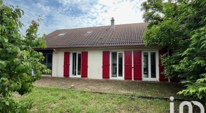 Traditional house 7 rooms of 147 m² in Selommes (41100)