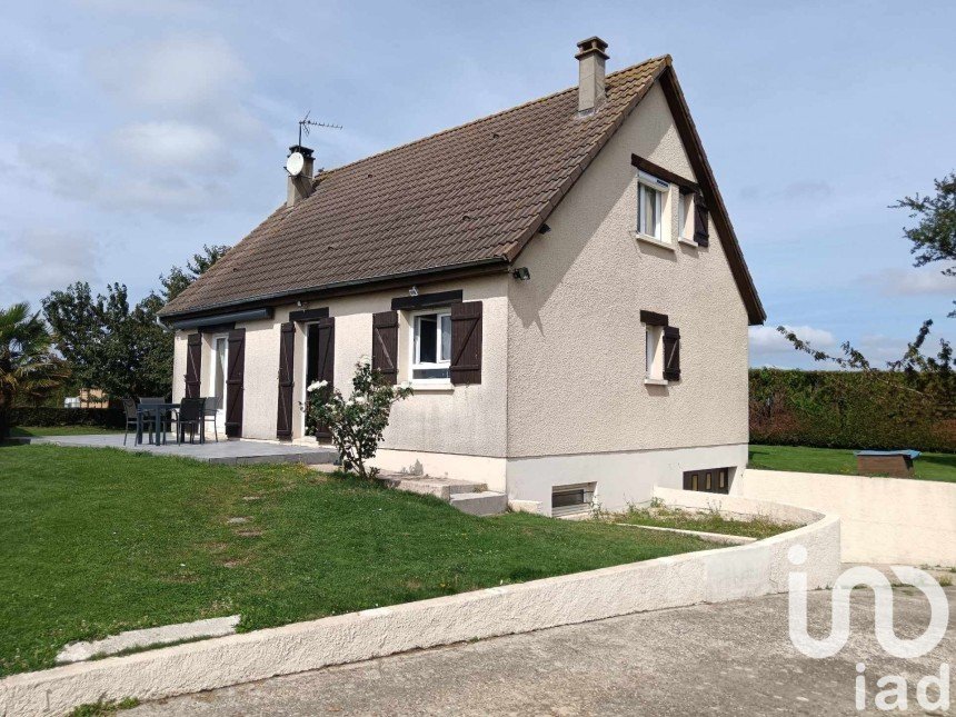 Traditional house 5 rooms of 105 m² in Le Neubourg (27110)