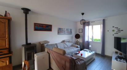 House 4 rooms of 81 m² in Lucenay-l'Évêque (71540)