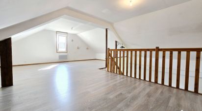 Maison 4 pièces de 82 m² à Bazeilles (08140)