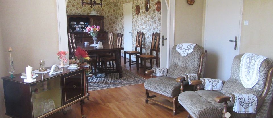 House 5 rooms of 86 m² in Moncoutant (79320)