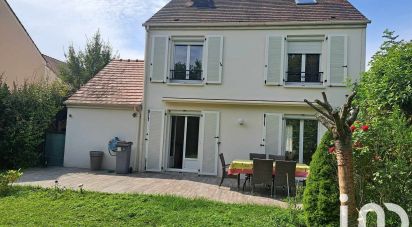 House 5 rooms of 96 m² in Savigny-le-Temple (77176)