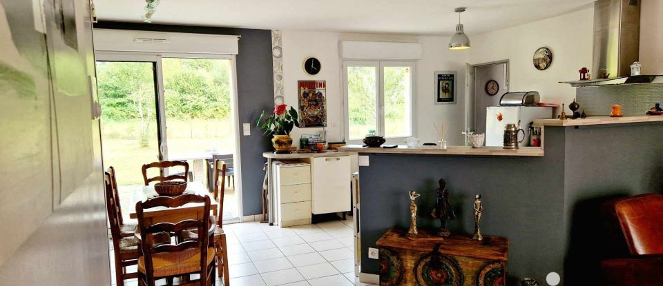 Maison 4 pièces de 83 m² à Chamberet (19370)