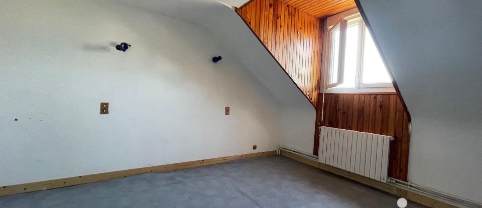 House 5 rooms of 264 m² in Bains-sur-Oust (35600)