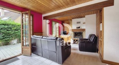 House 5 rooms of 129 m² in Petit-Couronne (76650)