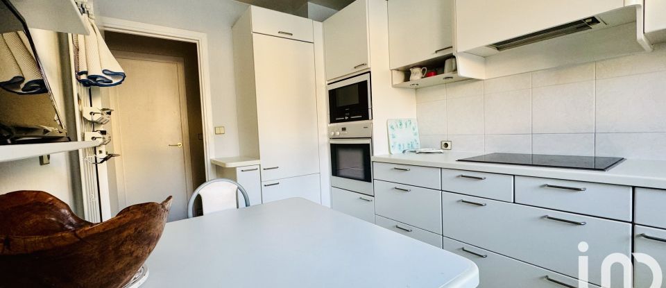 Appartement 5 pièces de 110 m² à Versailles (78000)