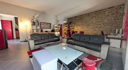 Maison 7 pièces de 212 m² à Oyonnax (01100)