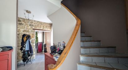 Maison 7 pièces de 212 m² à Oyonnax (01100)