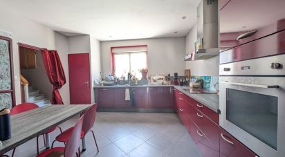 House 7 rooms of 212 m² in Oyonnax (01100)