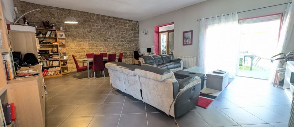 Maison 7 pièces de 212 m² à Oyonnax (01100)