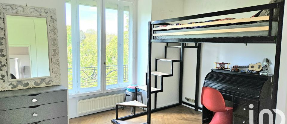 Immeuble de 261 m² à Saint-Mandé (94160)