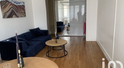 Appartement 3 pièces de 51 m² à Paris (75017)