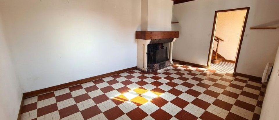 House 5 rooms of 154 m² in Saint-Sulpice-d'Arnoult (17250)