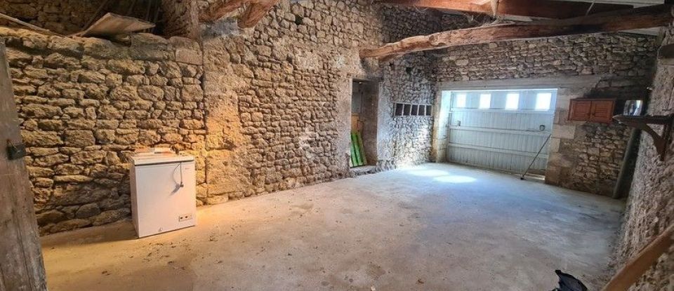 House 5 rooms of 154 m² in Saint-Sulpice-d'Arnoult (17250)