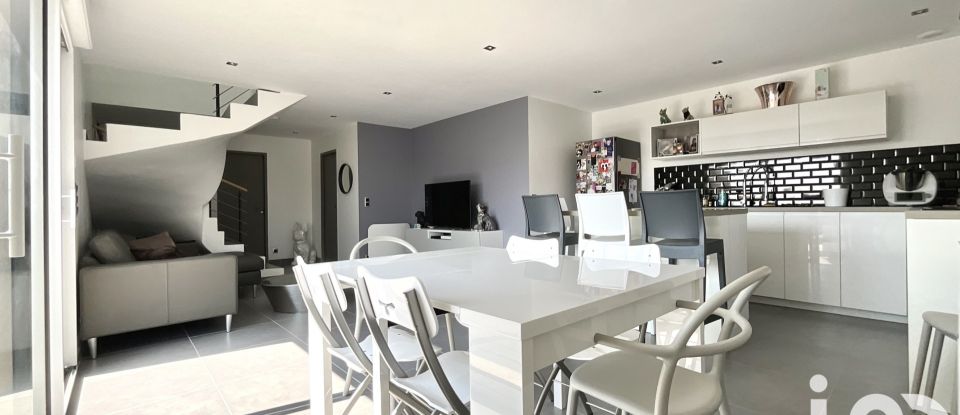 Duplex 4 pièces de 96 m² à Pollionnay (69290)