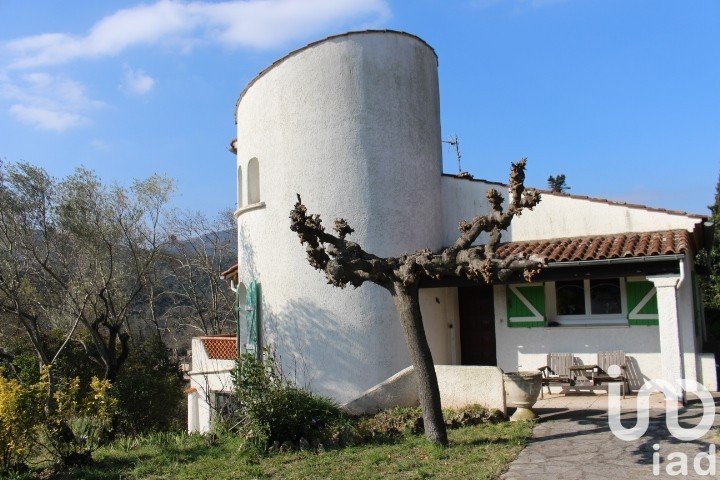 Maison traditionnelle 5 pièces de 220 m² à Lodève (34700)