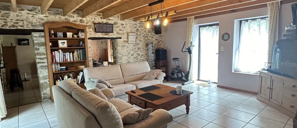 Longere 7 rooms of 227 m² in Le Poiré-sur-Vie (85170)